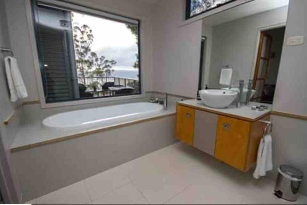 Apartment Panoramic Views From Your Stunning 'treehouse' Grindelwald