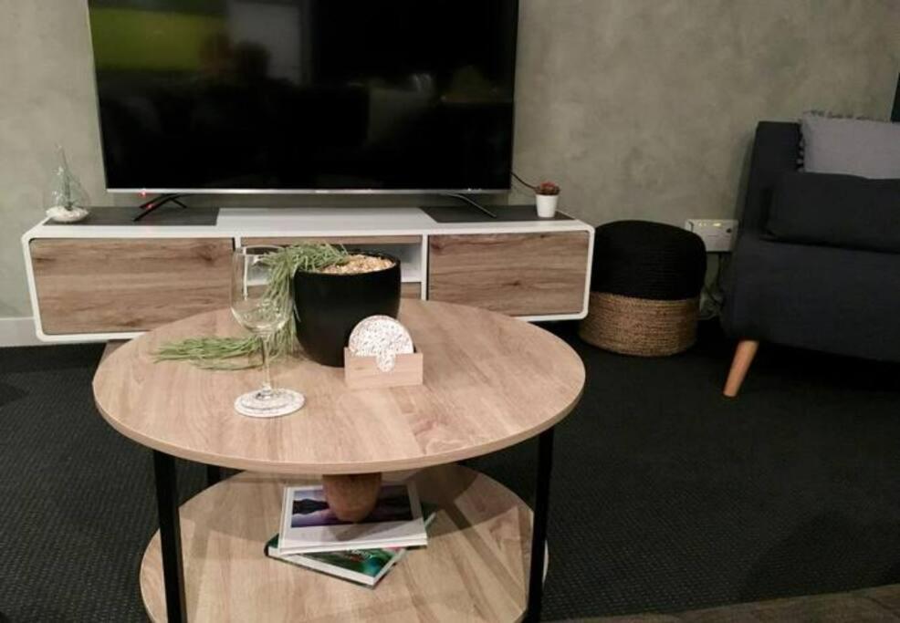 Apartment Panoramic Views From Your Stunning 'treehouse'